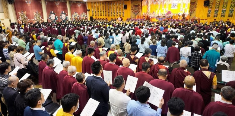 Photo Courtesy Shawn Liu (A two-day Dharma Assembly at the Glendale Civic Auditorium drew over a thousand Buddhists globally to honor the Holy Birthday of H.H. Dorje Chang Buddha III.)